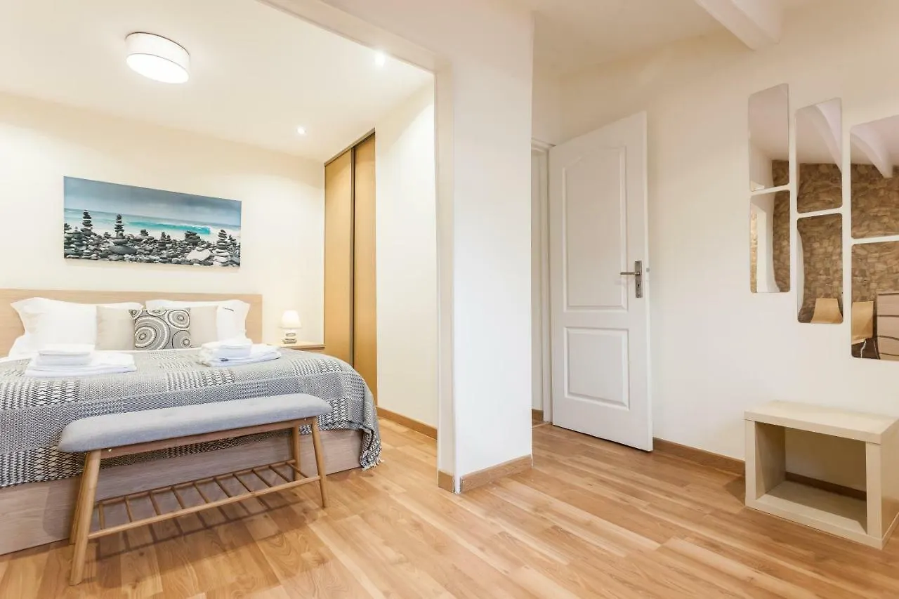 Flh Bairro Alto Stylish Apartment Lisbona Portogallo